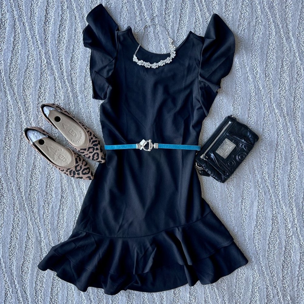 FLOERNS V-Back Ruffle Dress - Picture 6 of 17